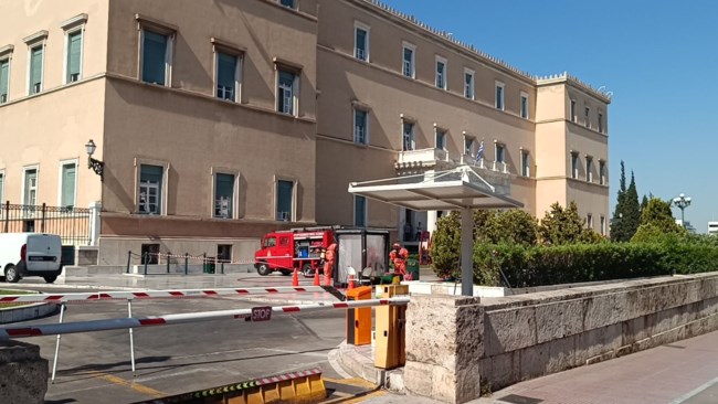 Λήξη συναγερμού στη Βουλή για ύποπτο φάκελο: Ρώσος αποστολέας με παραλήπτη τον Κυριάκο Μητσοτάκη - Δεν είχε σκόνη