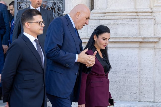 ΑΝΑΠΛΗΡΩΤΡΙΑ ΠΡΩΘΥΠΟΥΡΓΟΣ ΑΛΒΑΝΙΑΣ ΜΠΕΛΙΝΤΑ ΜΠΑΛΟΥΚΟΥ