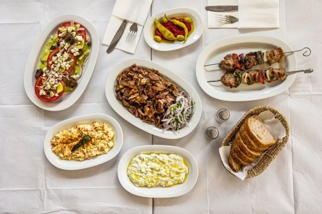 Τα πρώτα εστιατόρια και μπαρ που άνοιξαν στην Αθήνα το 2025