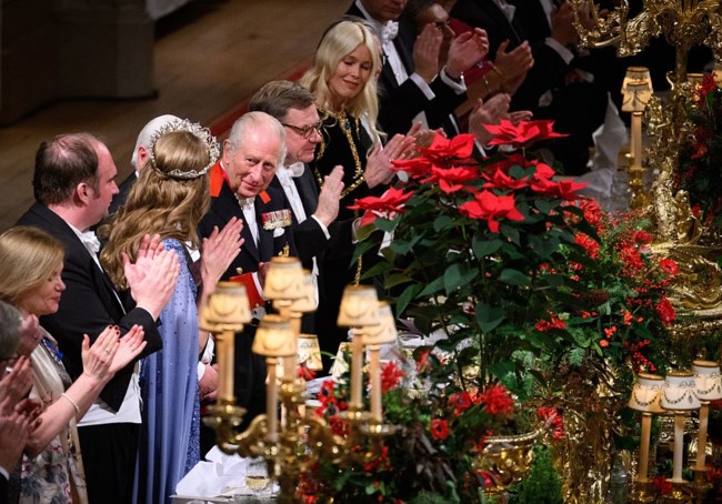 Βασιλιάς Κάρολος - Κέιτ Μίντλετον: Η ιδιαίτερη στιγμή σε επίσημο δείπνο, που προκάλεσε σχόλια