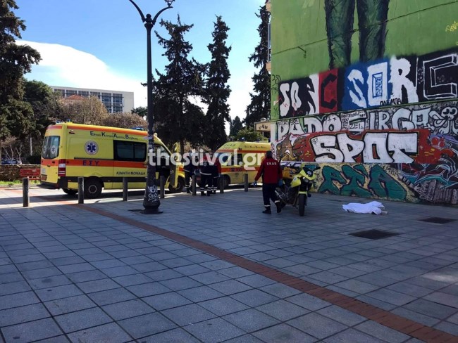 Σοκ στη Θεσσαλονίκη: 66χρονος έπεσε από τον 5ο όροφο - Άφησε σημείωμα αυτοκτονίας [Εικόνες]