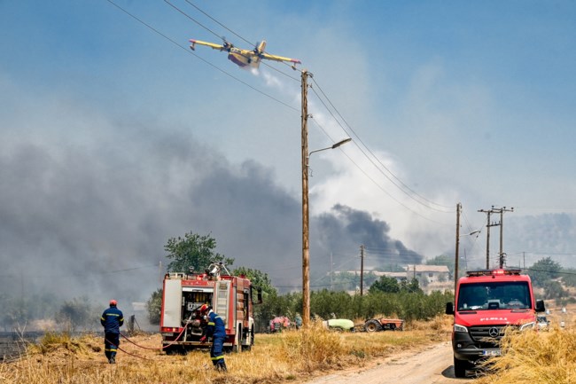 Φωτιά στην Αργολίδα: Διπλό μέτωπο με εκκενώσεις σε Φίχτι και Χινίτσα - Κοντά στις Μυκήνες