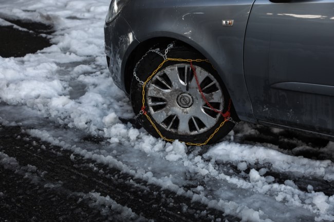 Κακοκαιρία "Ελπίς": Οι 20 δρόμοι της Αττικής που είναι κλειστοί - Πού χρειάζονται αλυσίδες