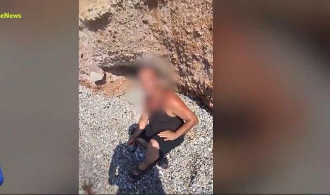 Σαλαμίνα: "Τι να κάνω, να πετάξω;" - Η ειρωνική απάντηση του αστυνομικού όταν η 20χρονη ζητούσε βοήθεια