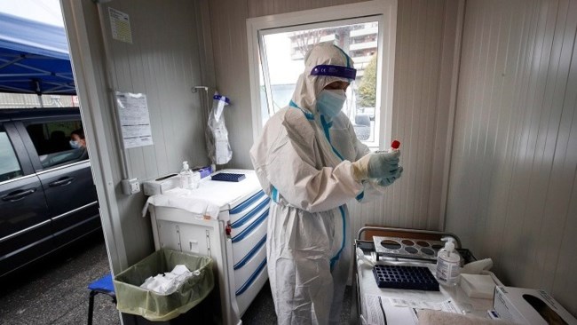 Γερμανία: Αρνητικό ρεκόρ με 30.000 κρούσματα  μέσα σε 24 ώρες