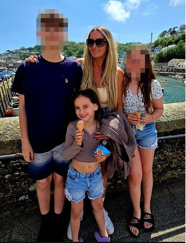 ΒΡΕΤΑΝΙΑ 9ΧΡΟΝΗ ΔΟΛΟΦΟΝΗΘΗΚΕ