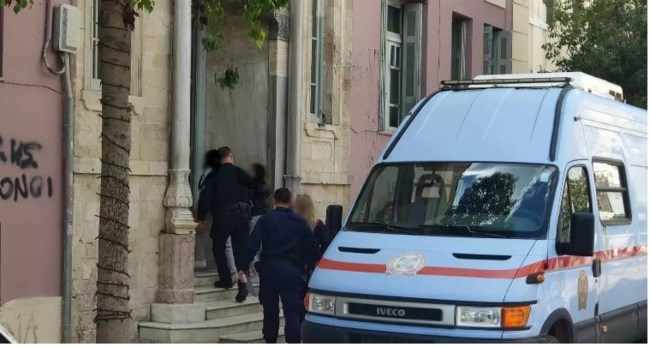 Συγκλονισμένοι οι γονείς με τον άγριο ξυλοδαρμό της 15χρονης σε σχολείο στο Ηράκλειο της Κρήτης