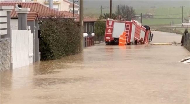 Αυτός είναι ο 46χρονος πυροσβέστης που πνίγηκε στον Έβρο - Προσπάθησε να απεγκλωβίσει παιδιά [εικόνες]