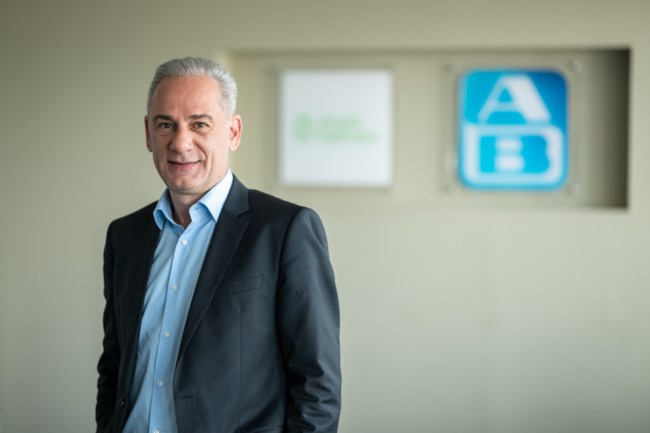 ΑΒ Βασιλόπουλος: Πώς οι δωροεπιταγές μειώνουν τις τιμές - Μειώσεις από 50 έως 60 ευρώ για τα ψώνια του μήνα