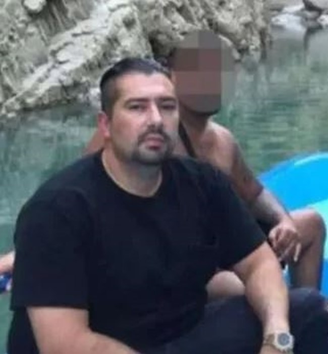 Αυτός είναι η "κουρδική αλεπού" που φούντωσε τον πόλεμο με συμμορίες μεταναστών στη Σουηδία - "Ο Έλληνας" αντίπαλός του