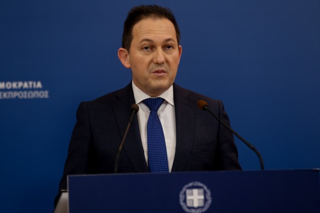 Κόντρα Πέτσα - ΣΥΡΙΖΑ για την παραίτηση της Δήμητρας Κρουστάλλη από το Βήμα