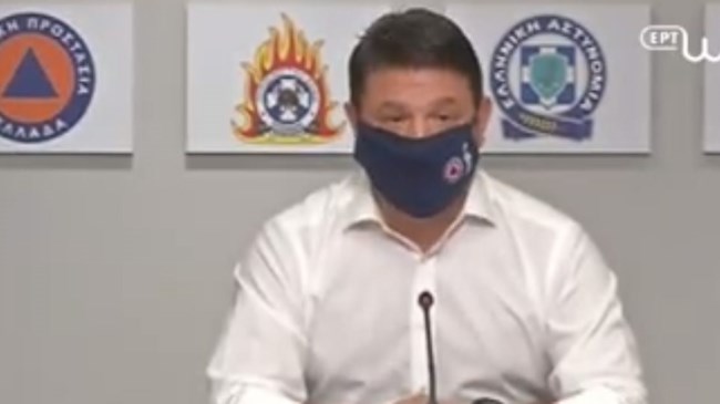 Νίκος Χαρδαλιάς: Με μάσκα πρώτη φορά σε ενημέρωση για τον κορονοϊό [εικόνα]