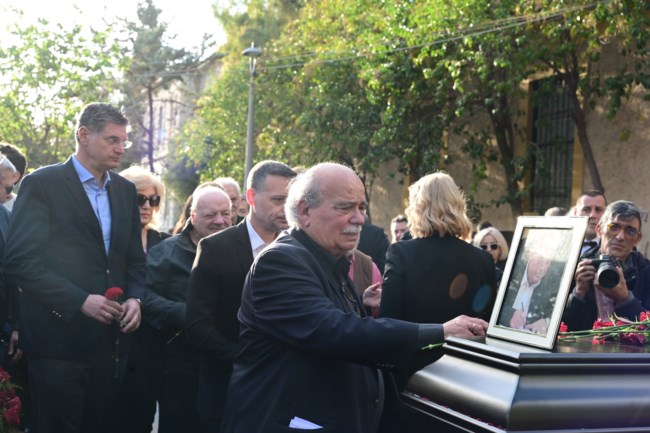 ΚΗΔΕΙΑ ΦΛΑΜΠΟΥΡΑΡΗ