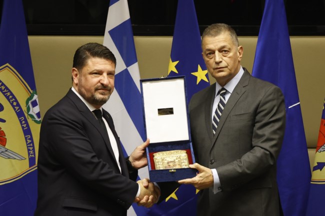 παράδοση - παραλαβή στο υπ. Άμυνας