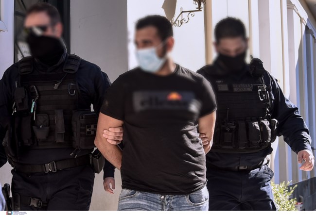 Ομηρία στον Αγ. Παντελεήμονα: Στον εισαγγελέα ο 34χρονος Αιγύπτιος - Δίωξη για κακούργημα [εικόνες]