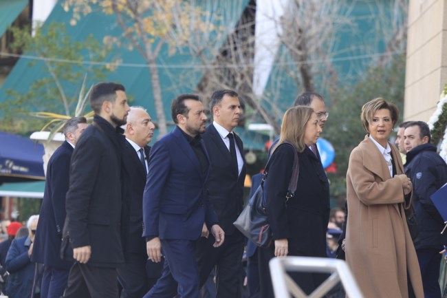 Αντιπροσωπεία του ΣΥΡΙΖΑ στην κηδεία