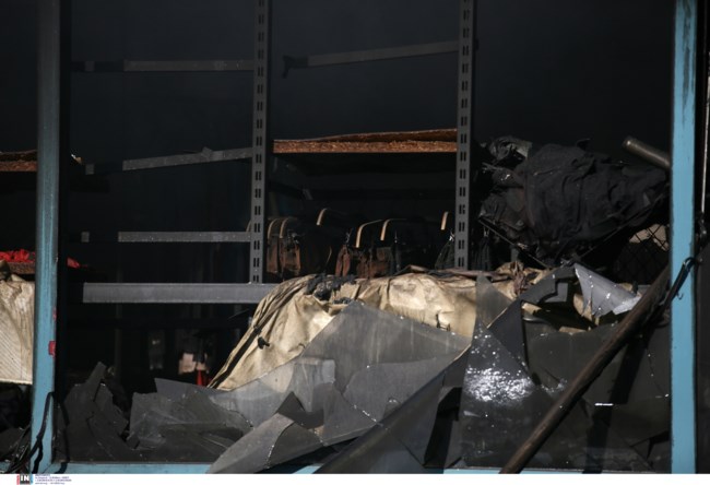 Φωτιά σε κατάστημα στη Θεσσαλονίκη