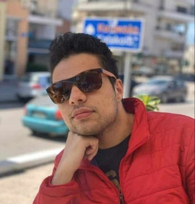 Θρήνος για τον 22χρονο Στάθη που σκοτώθηκε στην Άνδρο σε τροχαίο με "γουρούνα"- Μαζί του επέβαινε ο πατέρας του