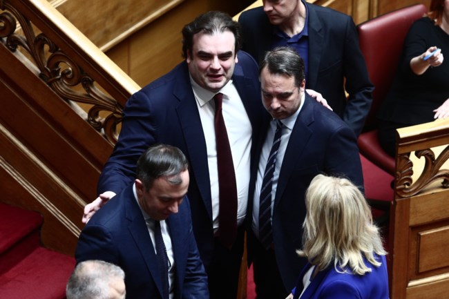 Βουλή: Πέρασε το νομοσχέδιο για τα μη κρατικά πανεπιστήμια με 159 ψήφους