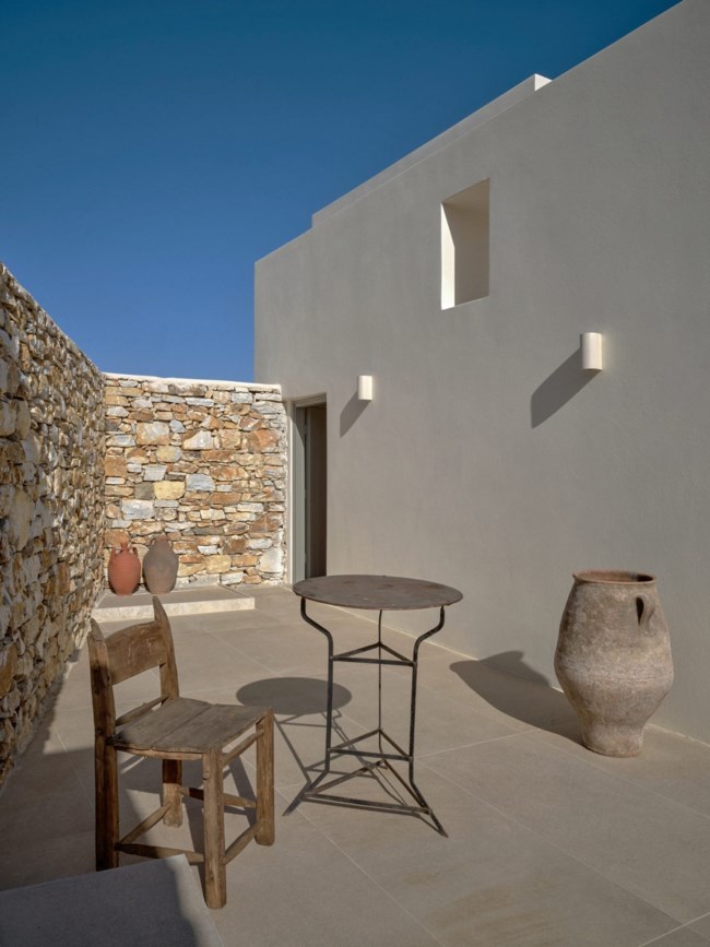 PEZOULES HOUSE