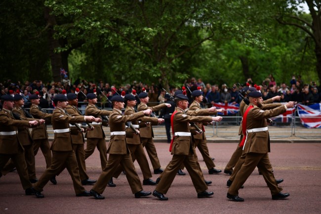 ΒΡΕΤΑΝΙΑ ΠΑΡΕΛΑΣΗ