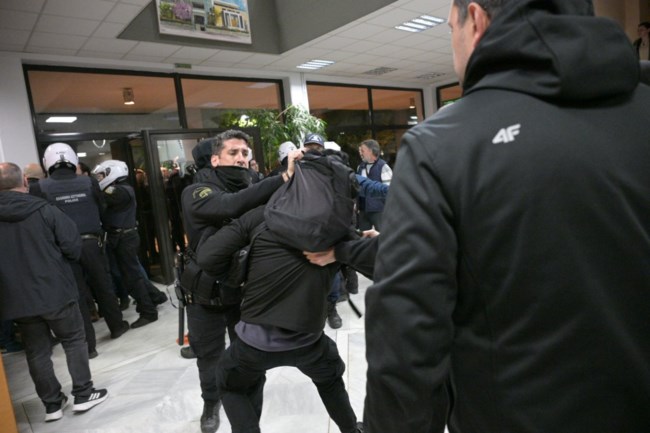 Λάρισα επεισόδια