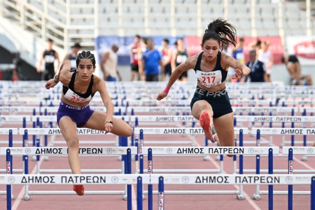 Η κόρη του Κώστα Μπακογιάννη, Δανάη – Θεοδώρα, έκανε πανελλήνιο ρεκόρ Κ18 στα 60 μ. εμπόδια