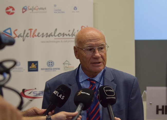 Ισχυρός σεισμός με τσουνάμι στην Ελλάδα - Το σενάριο τρόμου, οι προετοιμασίες των χωρών και οι "κόκκινες περιοχές"