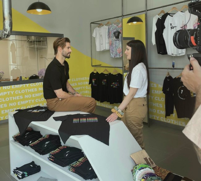 Ήξερες ότι χρειάζονται 7.500 λίτρα νερό για να δημιουργηθεί ένα μόνο τζιν παντελόνι;
