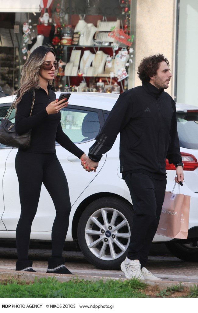 ΕΛΕΝΑ ΚΩΝΣΤΑ