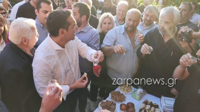 Ρακές και μαντινάδες για τον Αλέξη Τσίπρα σε Ανώγεια και Ζωνιανά [βίντεο]