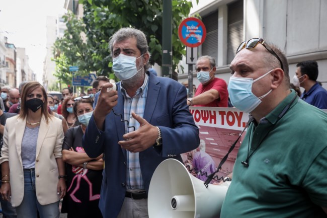 Κόντρα Πολάκη - Γιαννακού μέσω...ντουντούκας: "Σε μένα τα έκανες μπάχαλο και εδώ δεν κάνεις τίποτα" [Βίντεο]