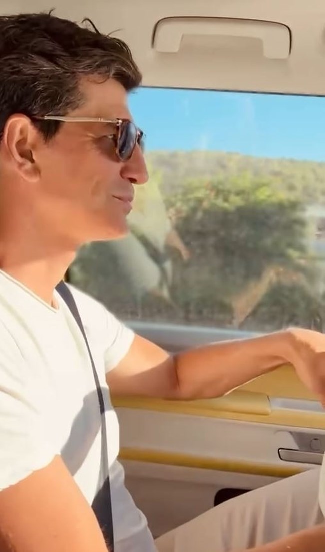 ΣΑΚΗΣ ΡΟΥΒΑΣ ROAD TRIP