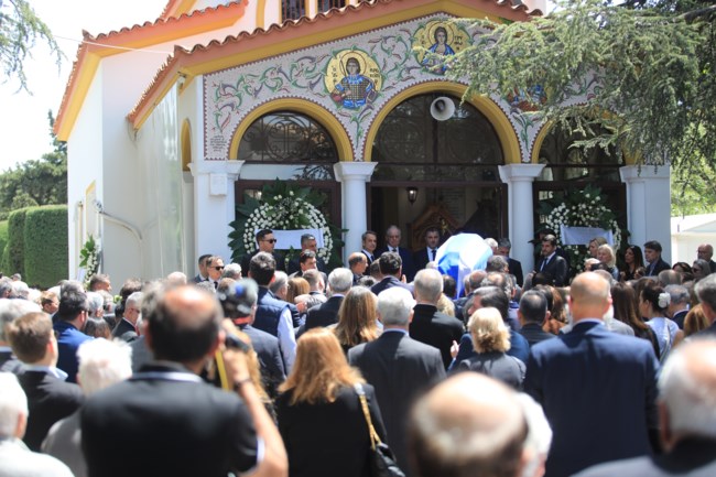 ΠΕΤΡΟΣ ΜΟΛΥΒΙΑΤΗΣ ΚΗΔΕΙΑ