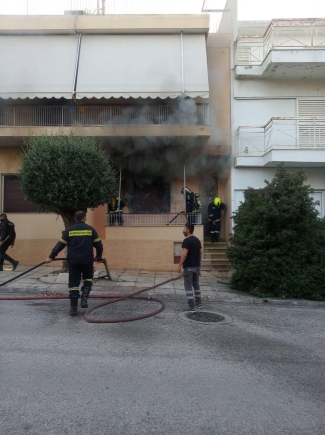 Τραγωδία στην Ηλιούπολη: Από τσιγάρο ξεκίνησε η φωτιά στο διαμέρισμα - Νεκρός 70χρονος, απεγκλωβίστηκε η αδερφή του