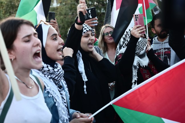 Συγκέντρωση υπέρ των Παλαιστινίων στο Σύνταγμα