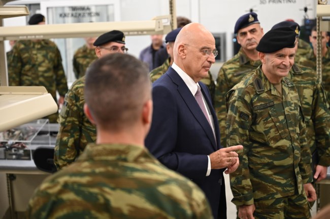 Δένδιας: Η παραγωγή drones καίριο βήμα στη μετάβαση των Ενόπλων Δυνάμεων στη νέα εποχή