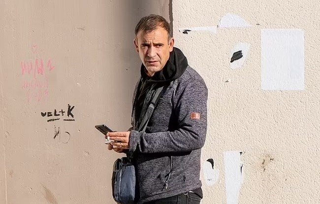 ΖΙΖΕΛ ΥΠΑΛΛΗΛΟΣ ΣΟΥΠΕΡ ΜΑΡΚΕΤ