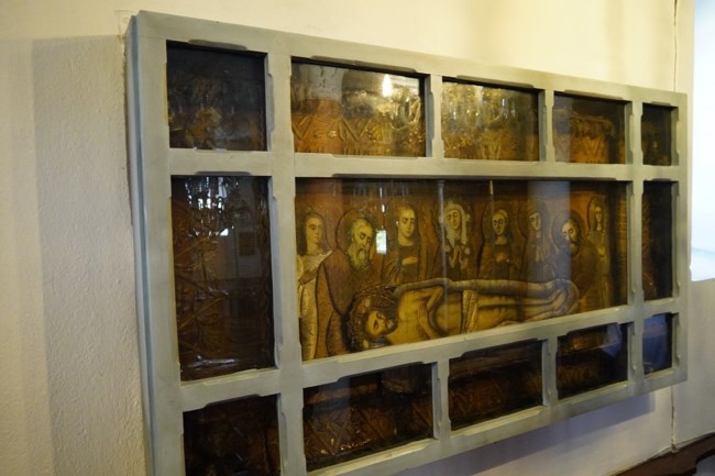 χρυσοκέντητος