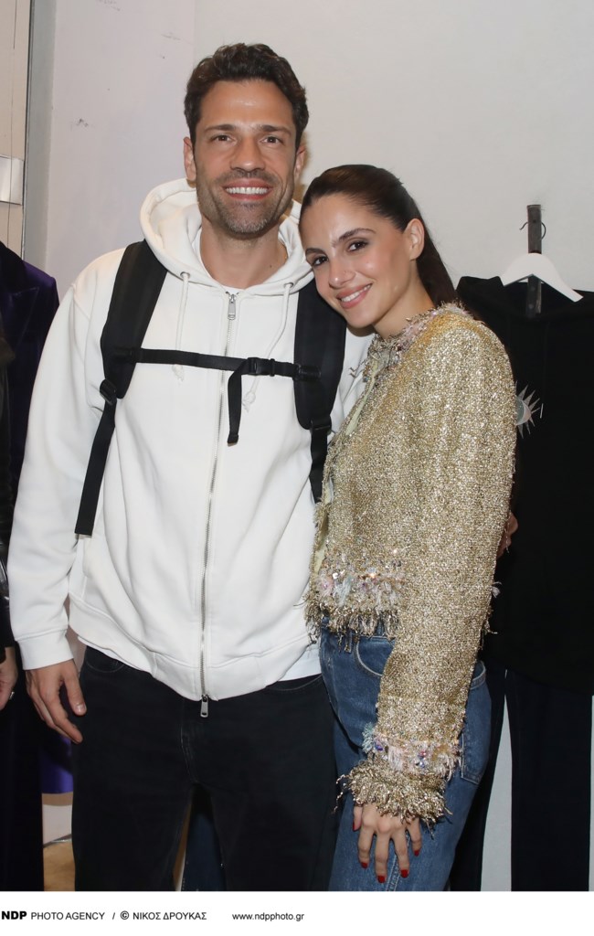 Η Αλεξάνδρα Νίκα παρουσίασε την πρώτη της συλλογή με παιδικά ρούχα - Στο πλευρό της ο Κωνσταντίνος Αργυρός και η οικογένειά της