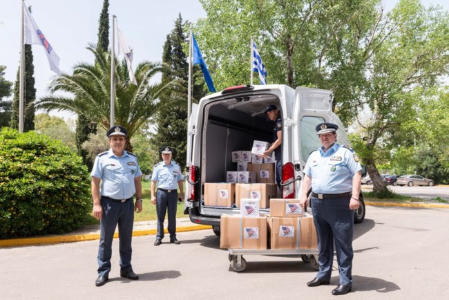 Κορονοϊός: Δωρεά υγειονομικού υλικού στην ΕΛ.ΑΣ από την πρεσβεία των ΗΠΑ [εικόνες]