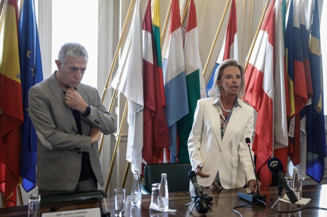 Επεισόδιο με Βόζενμπεργκ στην συνέντευξη Τύπου της PEGA για τις υποκλοπές- "Είναι προσωπικές σας εκτιμήσεις"