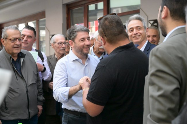 Κριτική Ανδρουλάκη σε Μητσοτάκη: Mνημείο αλαζονείας να επισείει τον κίνδυνο της αστάθειας αν δεν πάει καλά στις ευρωεκλογές