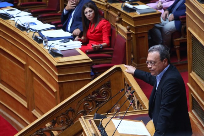 Φάμελλος: Ο Μητσοτάκης επέλεξε να γελοιοποιηθεί γιατί δεν άντεχε να υποστεί μία κοινοβουλευτική ήττα
