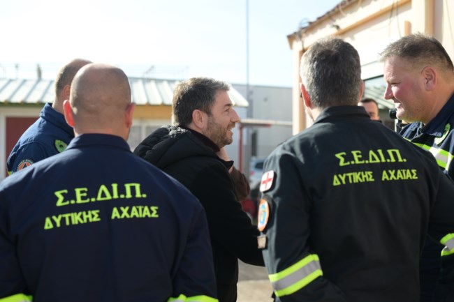 Ανδρουλάκης σε εθελοντές πυροσβέστες: Να καταστήσουμε τη χώρα μας πιο ανθεκτική απέναντι στην κλιματική αλλαγή
