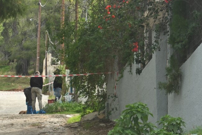 Ανατροπή με τη δολοφονία στη Σαλαμίνα: Ομολόγησε η νύφη της 75χρονης - Είχε χρέη από τζόγο κι έψαχνε λεφτά