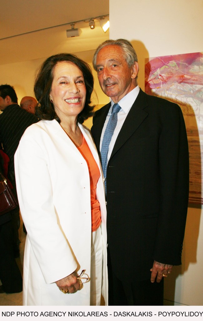 ΚΑΡΕΛΛΑ - ΝΤΕ ΓΚΡΕΣ