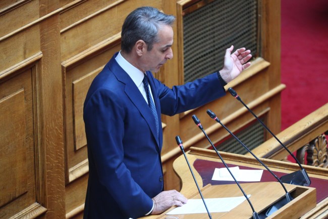 Μητσοτάκης στη Βουλή για τα Τέμπη: Αθλιότητα και σκευωρία οι κατηγορίες περί εσχάτης προδοσίας