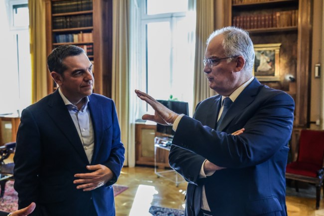 Συνάντηση Τασούλα - Τσίπρα στο Προεδρικό: Τα είπαν για πολιτικές εξελίξεις και οικονομία