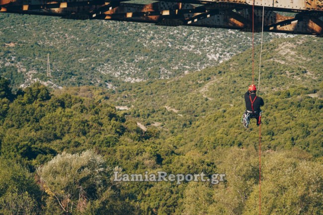 θρυθ